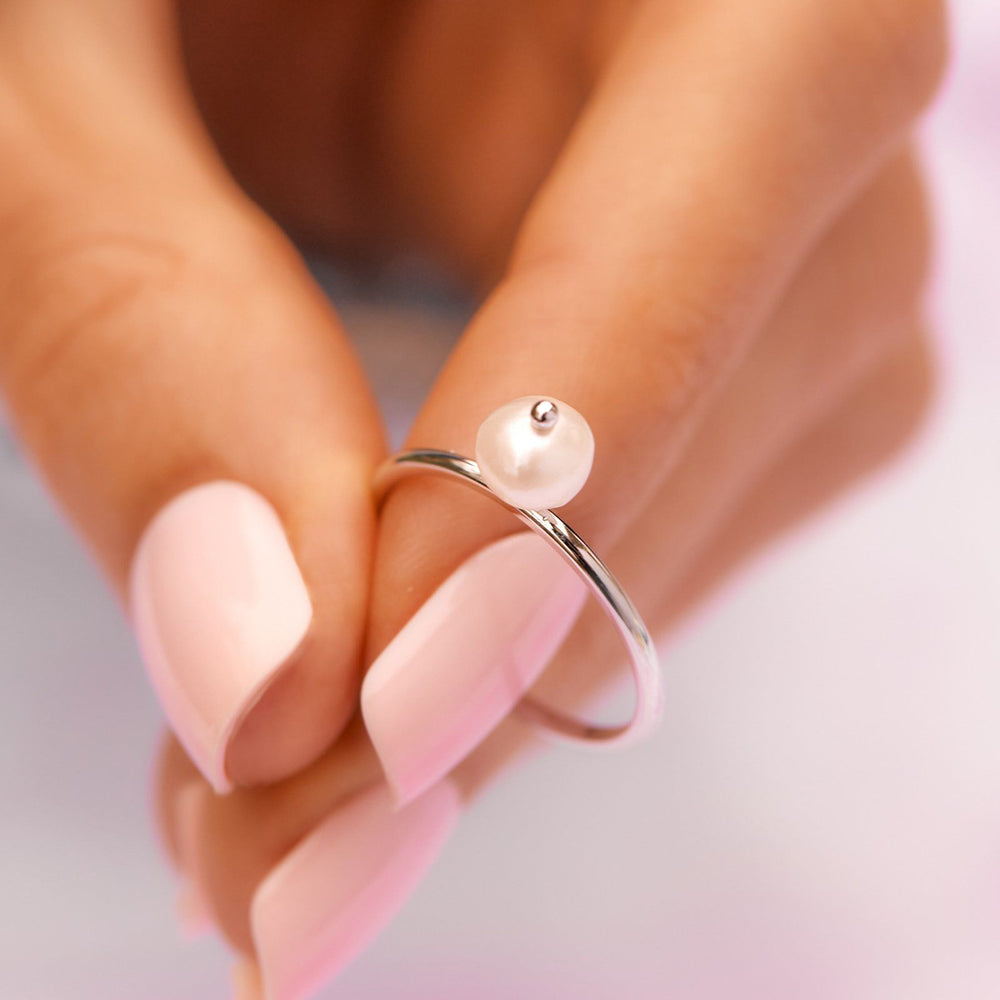 Bitty Pearl Ring 6